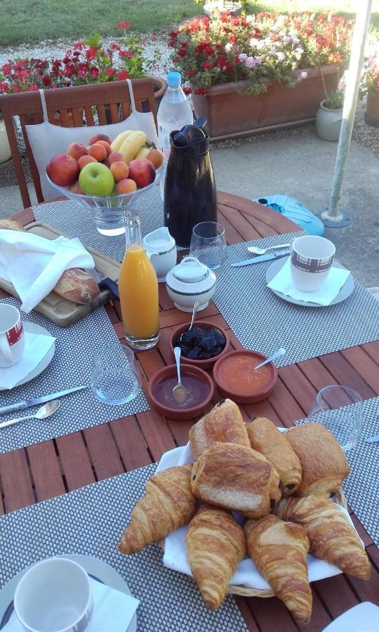 Chez Yvette , C'Est Chouette!! Bed & Breakfast Carcassonne Exterior photo